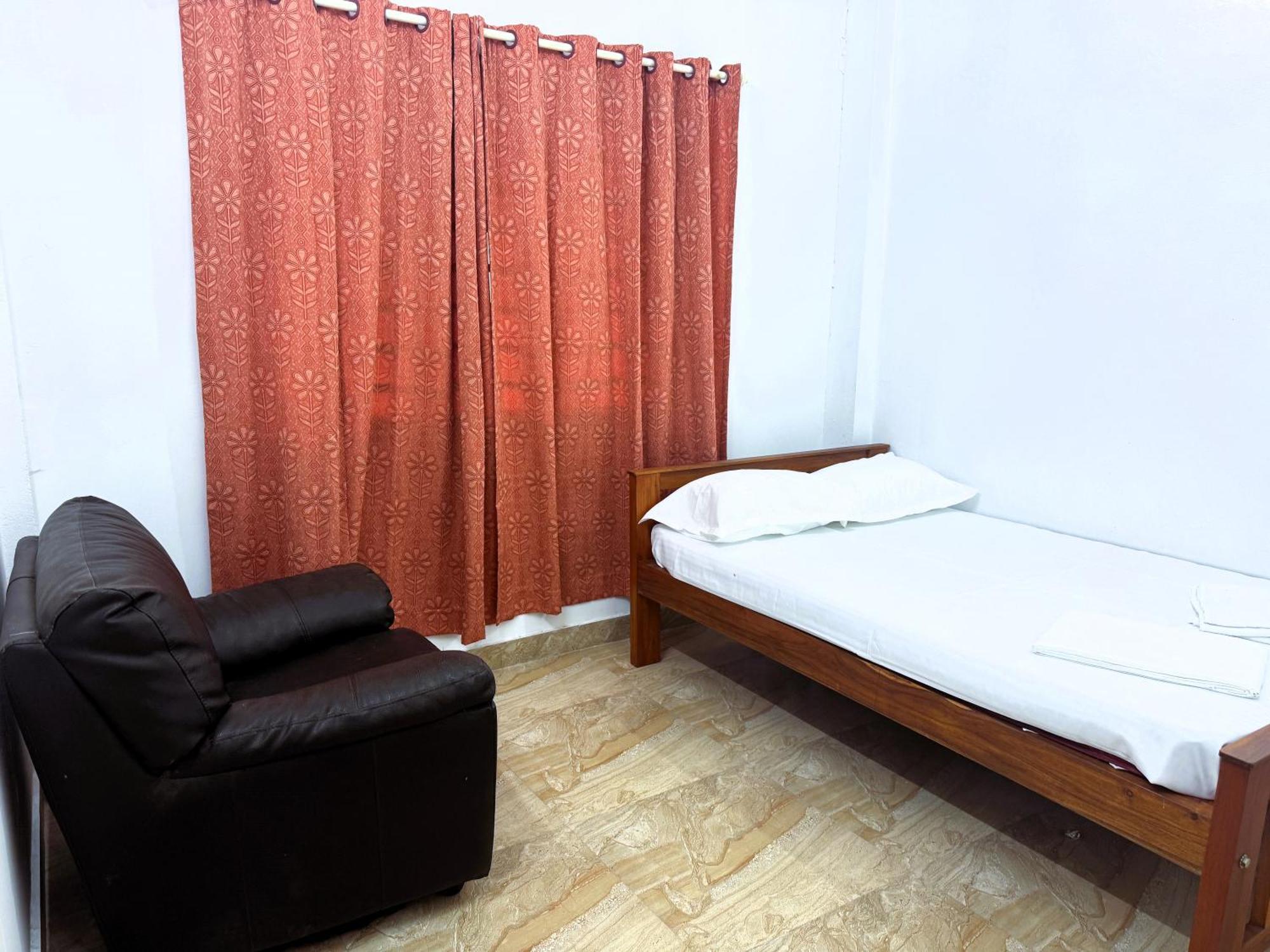 Vcs Apartments Parassinikadavu Parassinikkadavu Esterno foto