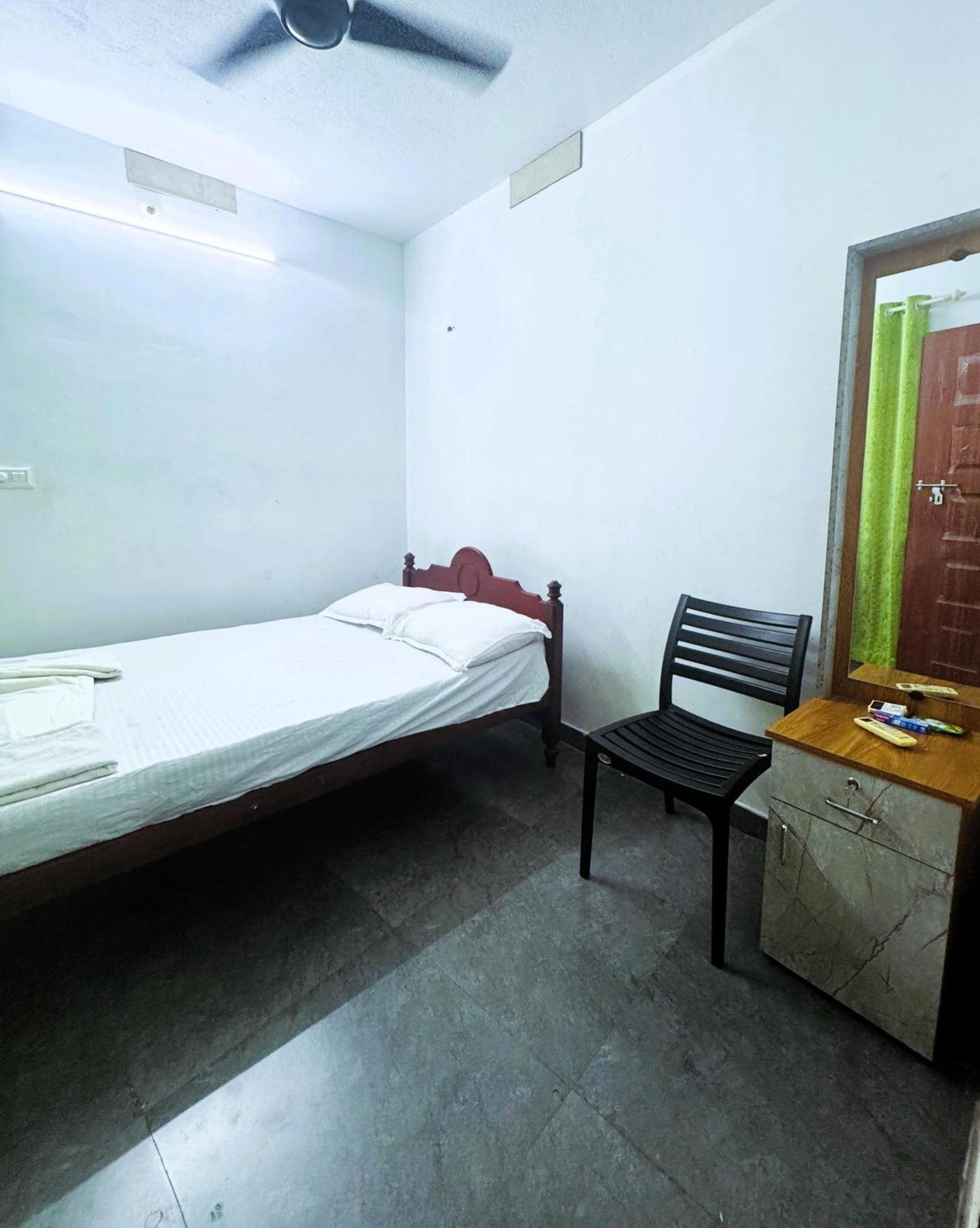 Vcs Apartments Parassinikadavu Parassinikkadavu Camera foto